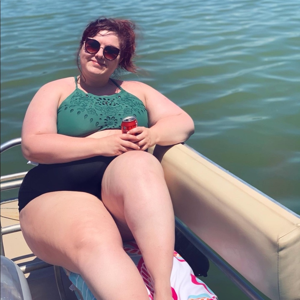 Meet your Posher, Cassie